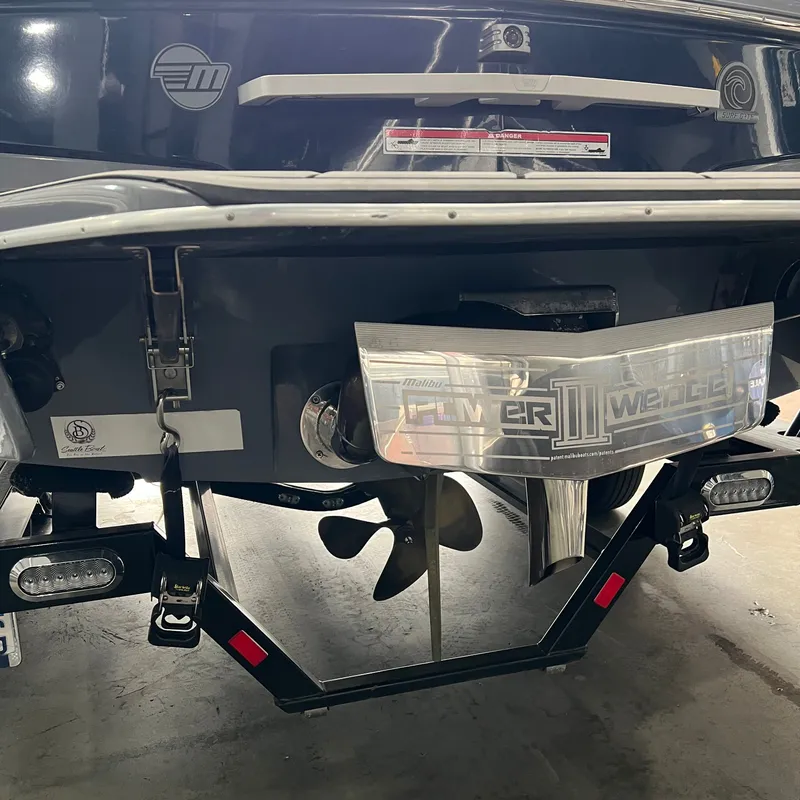 Slide: The Image of Malibu Wakesetter 23 LSV 2021 - 8