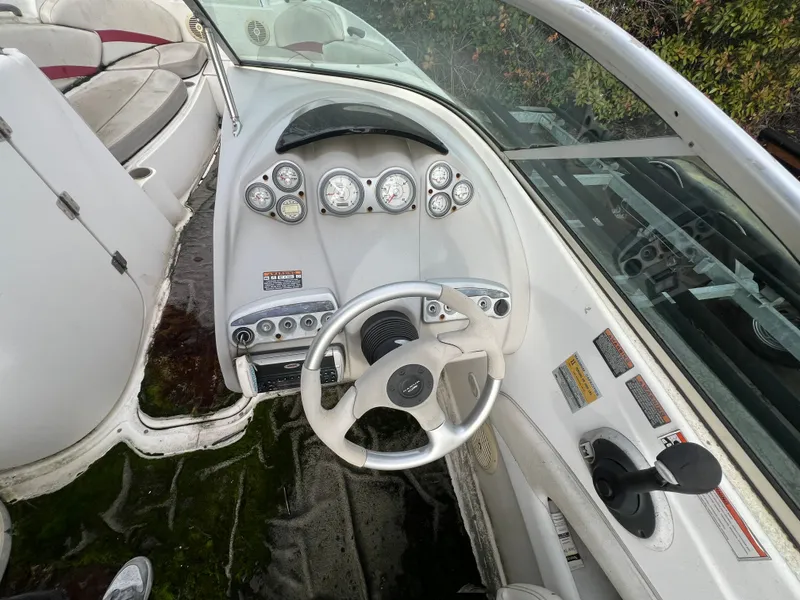 Slide: The Image of Maxum 2400 SD 2003 - 12