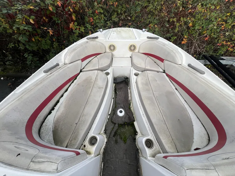 Slide: The Image of Maxum 2400 SD 2003 - 13