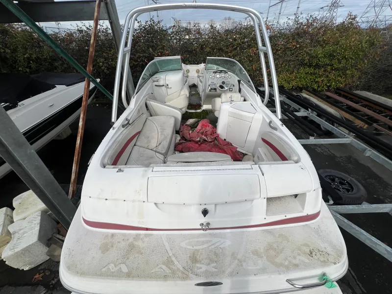 Slide: The Image of Maxum 2400 SD 2003 - 7