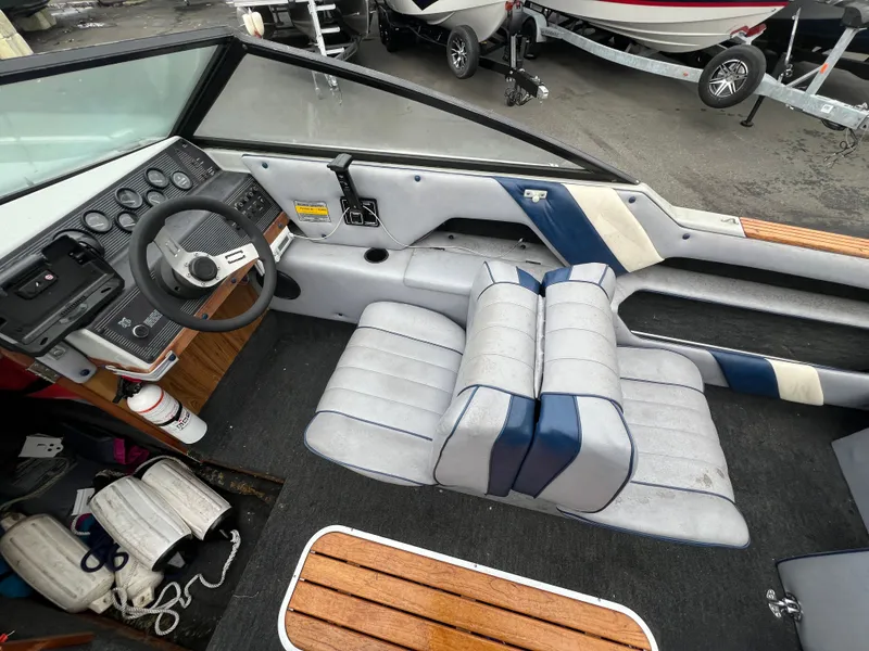 Slide: The Image of Reinell 192 Magnum 1988 - 11