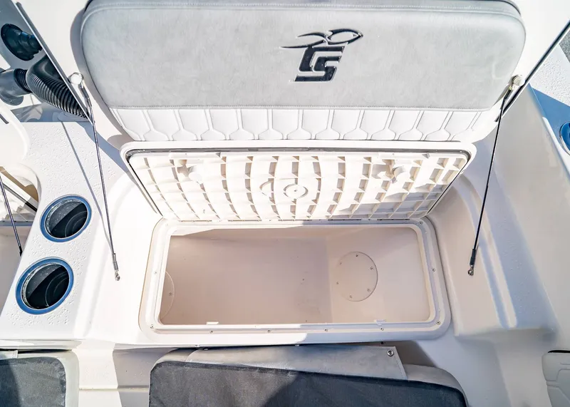 Slide: The Image of Carolina 21 Ultra Elite 2026 - 9