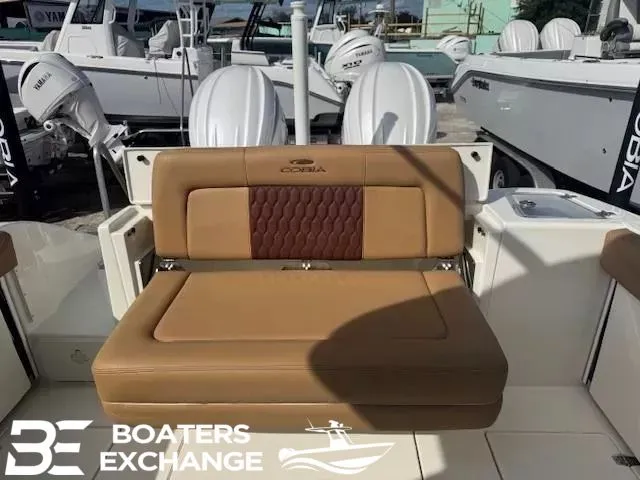 Slide: The Image of Cobia 280 Dual Console 2026 - 4