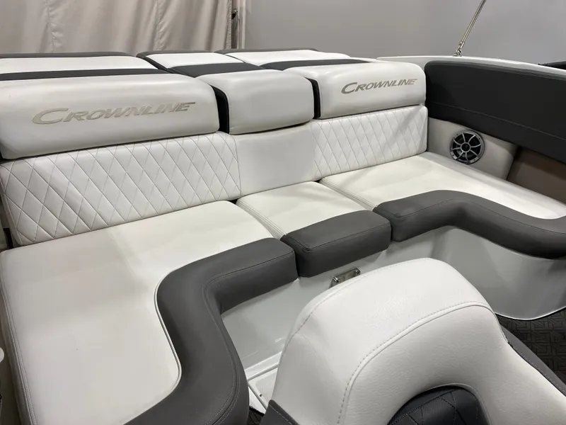 Slide: The Image of Crownline Boats 220 SS LPX 2024 - 11