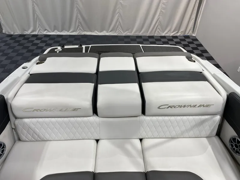 Slide: The Image of Crownline Boats 220 SS LPX 2024 - 12