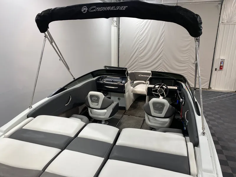 Slide: The Image of Crownline Boats 220 SS LPX 2024 - 7