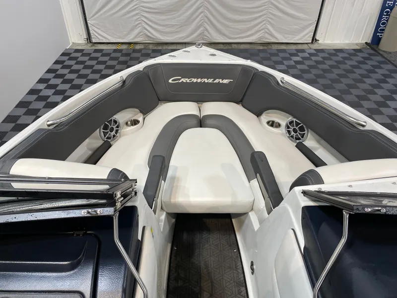 Slide: The Image of Crownline Boats 220 SS LPX 2024 - 9