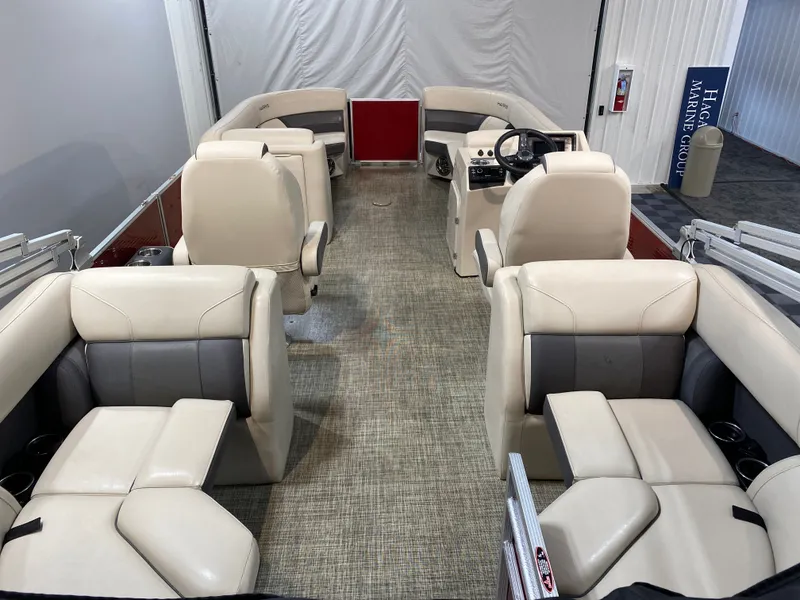 Slide: The Image of Harris Cruiser 230 2022 - 5