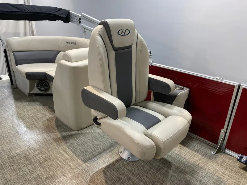 Slide: The Image of Harris Cruiser 230 2022 - 9