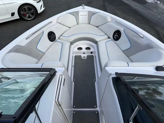 Slide: The Image of Nautique Super Air Nautique 230 2011 - 13