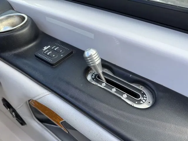 Slide: The Image of Nautique Super Air Nautique 230 2011 - 17