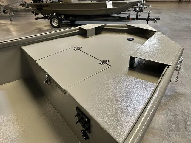 Slide: The Image of Xtreme Boats 1754SS 2026 - 10