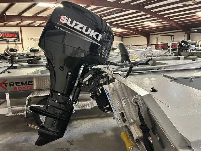 Slide: The Image of Xtreme Boats 1754SS 2026 - 12