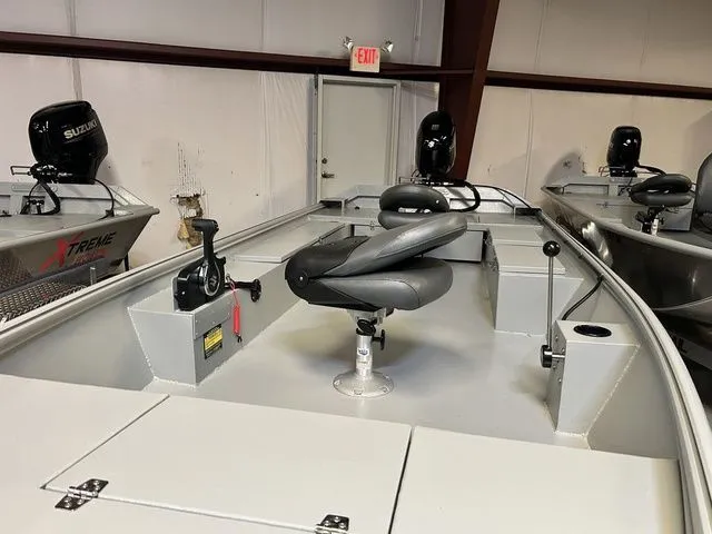 Slide: The Image of Xtreme Boats 1754SS 2026 - 3