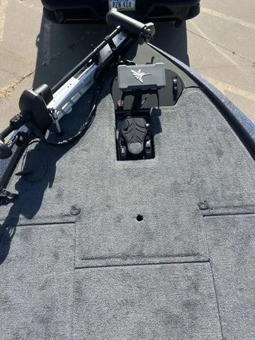 Slide: The Image of Falcon Boats F-205 2026 - 8