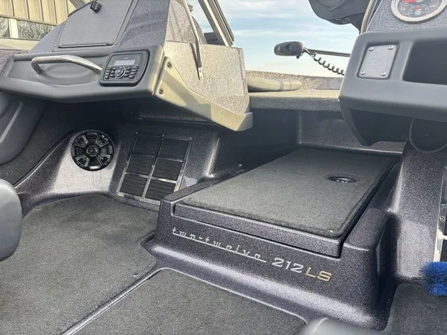 Slide: The Image of Ranger 212 Reata 2015 - 8