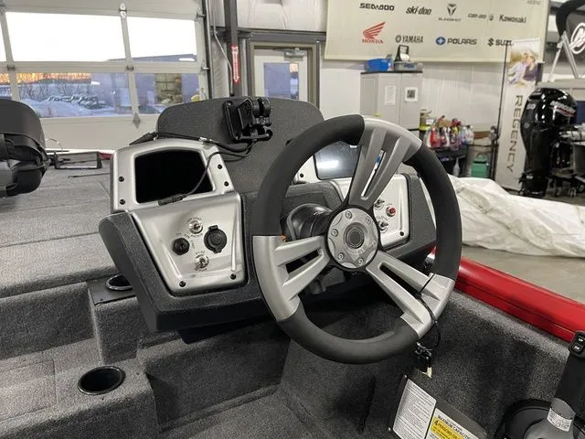 Slide: The Image of Tracker Pro Team™ 195 2026 - 27