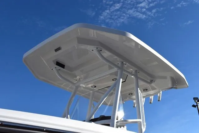 Slide: The Image of Blackfin 222 CC 2023 - 27