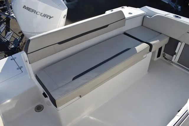 Slide: The Image of Blackfin 222 CC 2023 - 31