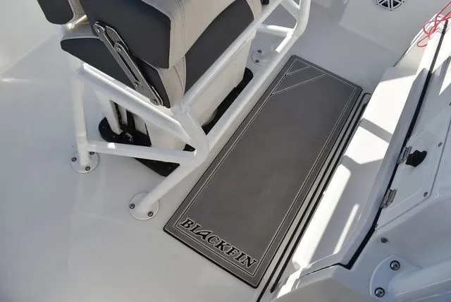 Slide: The Image of Blackfin 222 CC 2023 - 44