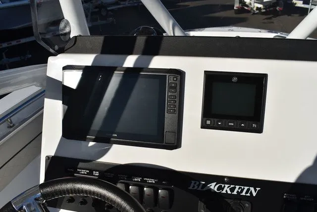 Slide: The Image of Blackfin 222 CC 2023 - 50