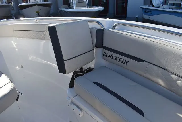 Slide: The Image of Blackfin 222 CC 2023 - 62