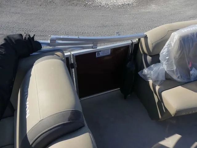 Slide: The Image of Sylvan 820 Cruise 2024 - 15