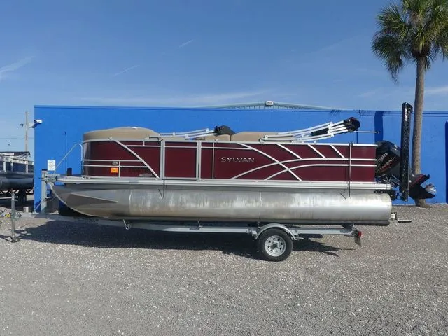 Slide: The Image of Sylvan 820 Party Fish 2024 - 7