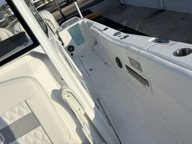 Slide: The Image of Sea Fox 268 Commander 2026 - 19