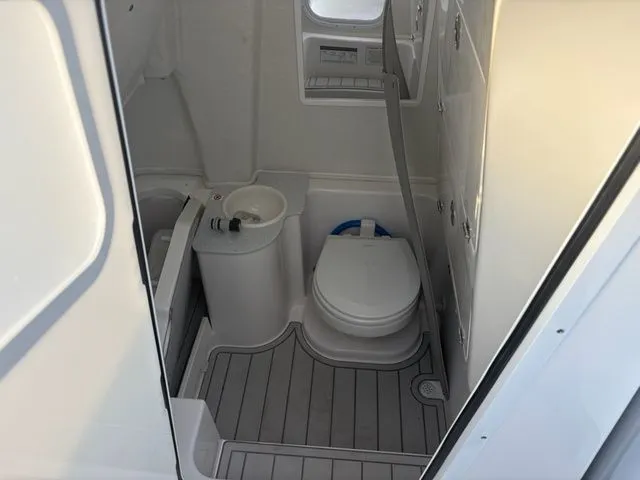 Slide: The Image of Sea Fox 268 Commander 2026 - 25