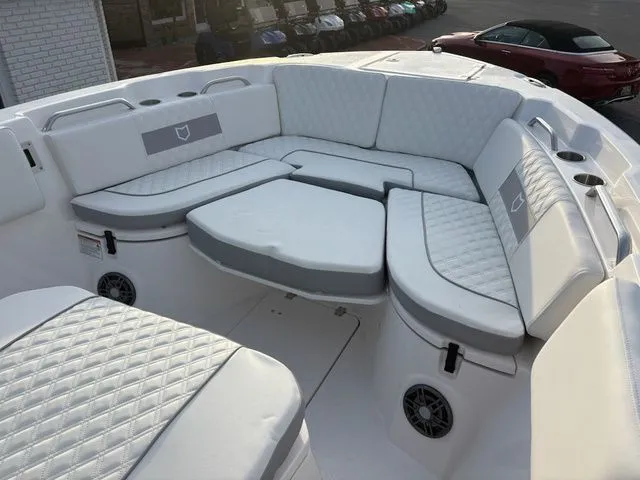 Slide: The Image of Sea Fox 268 Commander 2026 - 10