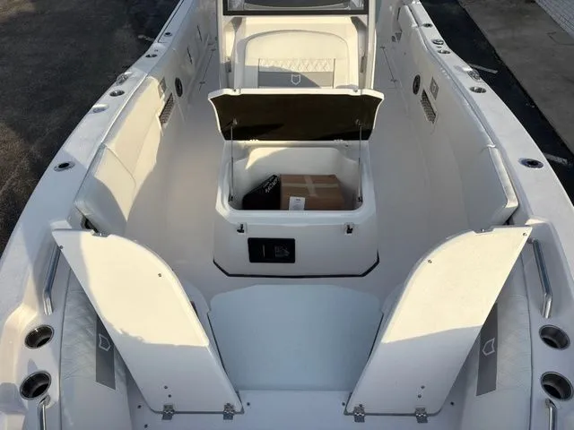 Slide: The Image of Sea Fox 268 Commander 2026 - 9