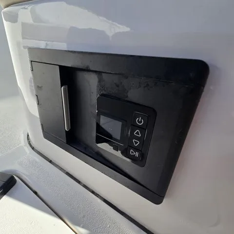 Slide: The Image of Sea Fox 248 Commander 2026 - 14