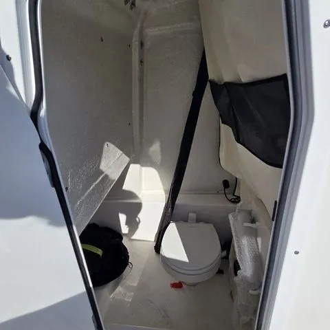 Slide: The Image of Sea Fox 248 Commander 2026 - 16