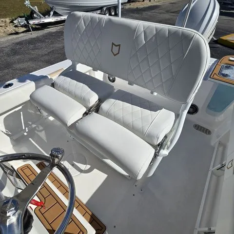 Slide: The Image of Sea Fox 248 Commander 2026 - 18