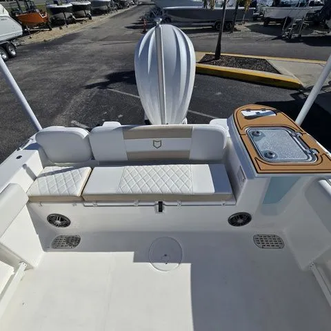 Slide: The Image of Sea Fox 248 Commander 2026 - 19