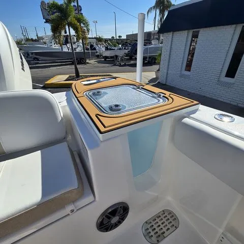 Slide: The Image of Sea Fox 248 Commander 2026 - 21