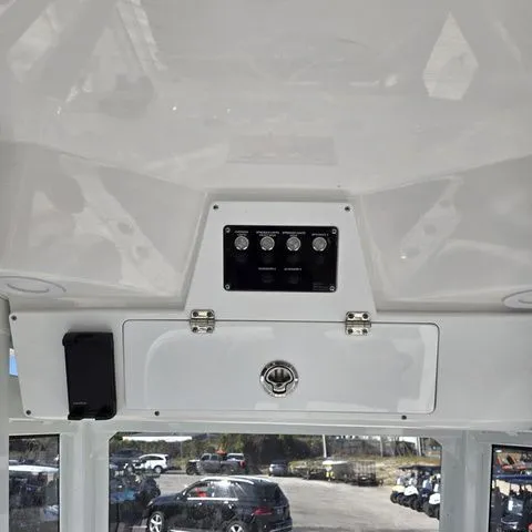 Slide: The Image of Sea Fox 248 Commander 2026 - 25