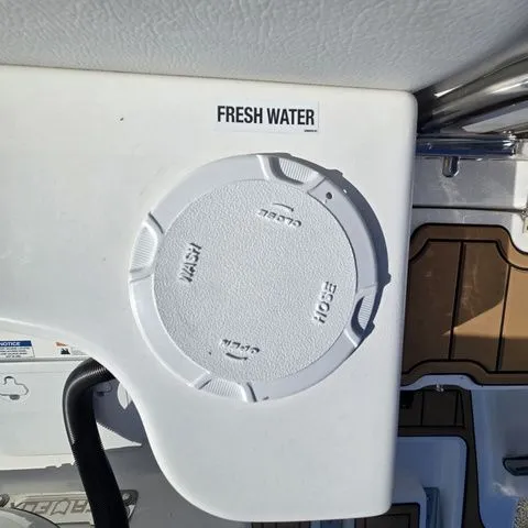 Slide: The Image of Sea Fox 248 Commander 2026 - 29