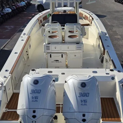 Slide: The Image of Cobia 285 Center Console 2026 - 3