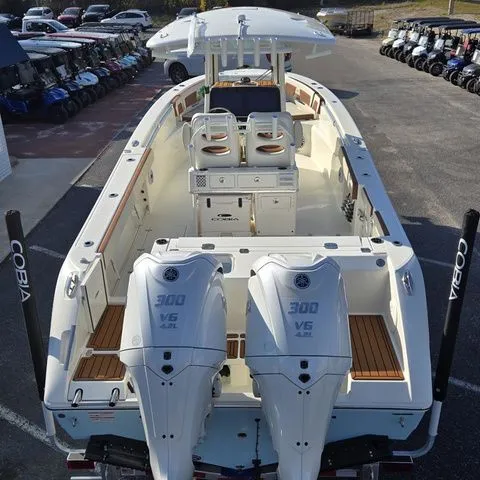 Slide: The Image of Cobia 285 Center Console 2026 - 4