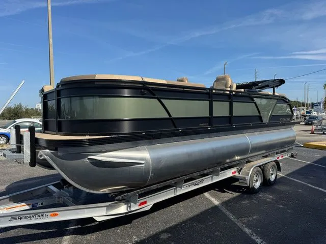 Slide: The Image of Veranda VR 235 RC 2026 - 4