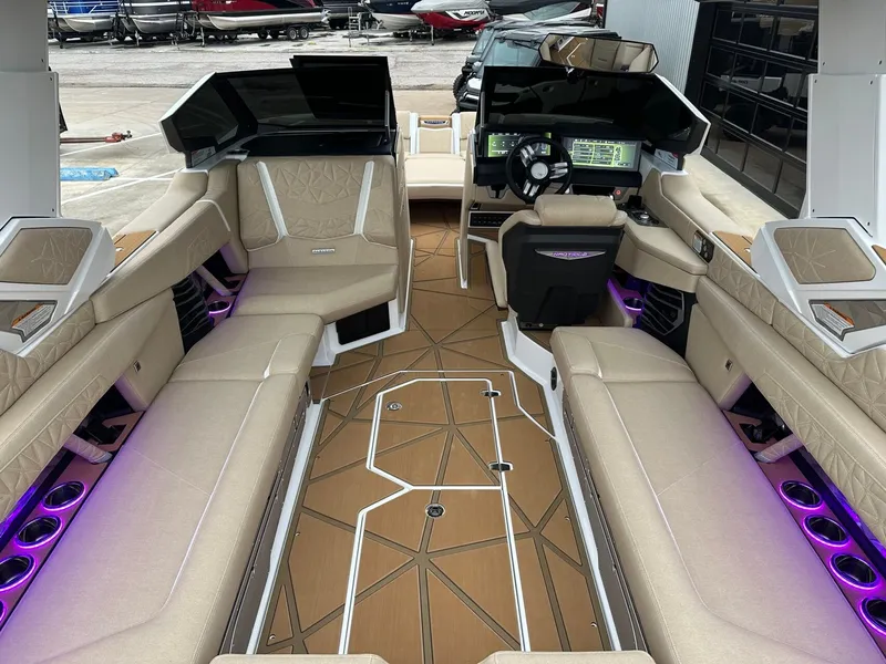 Slide: The Image of Nautique Super Air Nautique G25 Paragon 2026 - 25