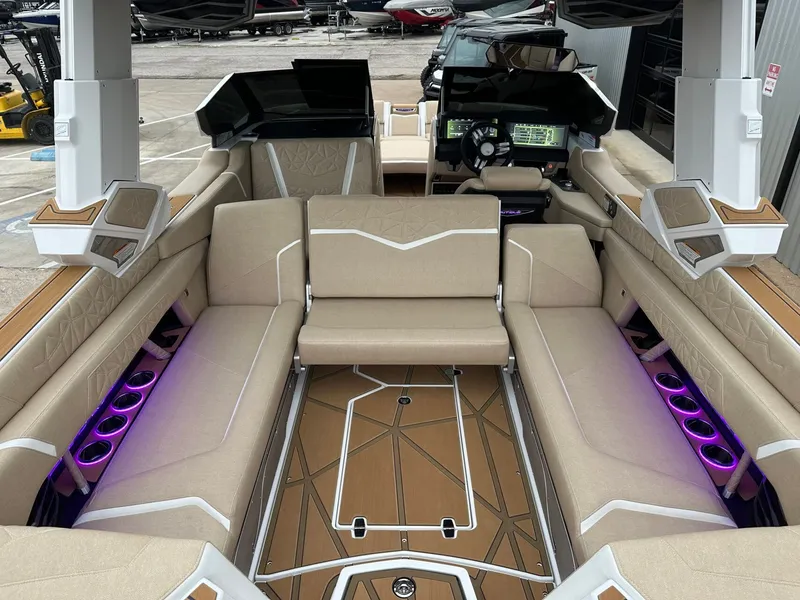 Slide: The Image of Nautique Super Air Nautique G25 Paragon 2026 - 28