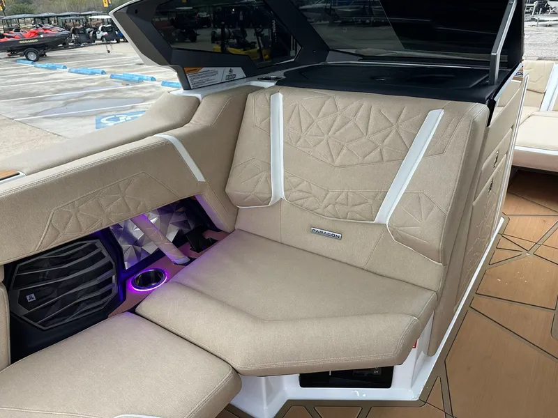 Slide: The Image of Nautique Super Air Nautique G25 Paragon 2026 - 30