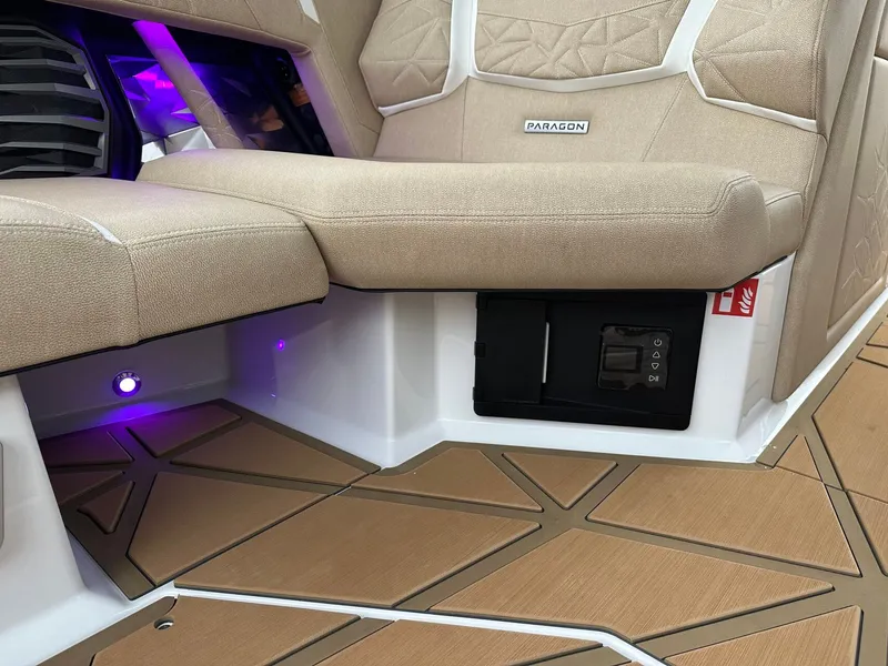 Slide: The Image of Nautique Super Air Nautique G25 Paragon 2026 - 31