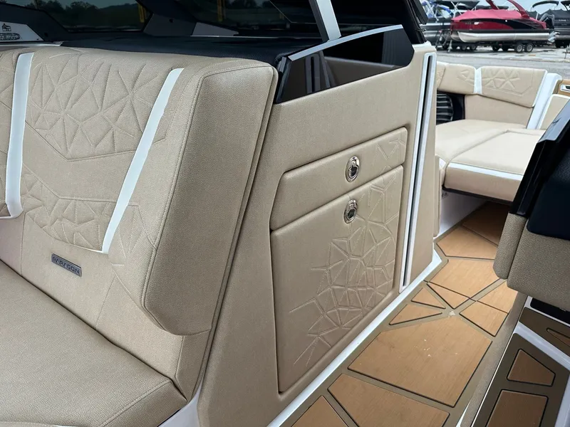 Slide: The Image of Nautique Super Air Nautique G25 Paragon 2026 - 40