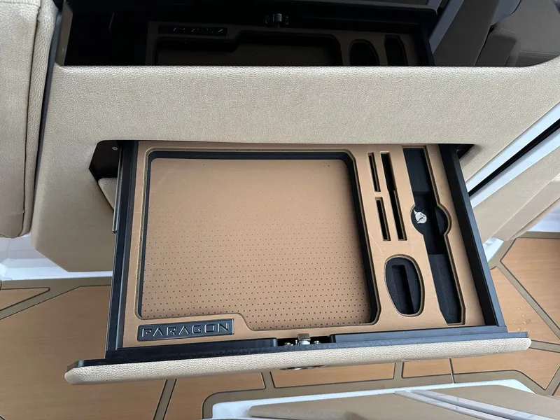 Slide: The Image of Nautique Super Air Nautique G25 Paragon 2026 - 41