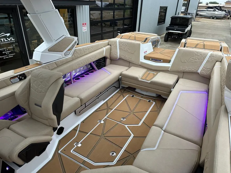 Slide: The Image of Nautique Super Air Nautique G25 Paragon 2026 - 47