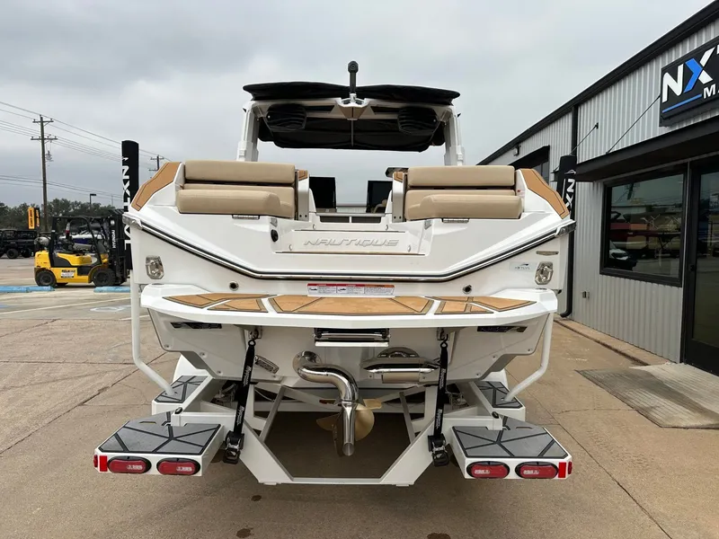 Slide: The Image of Nautique Super Air Nautique G25 Paragon 2026 - 5